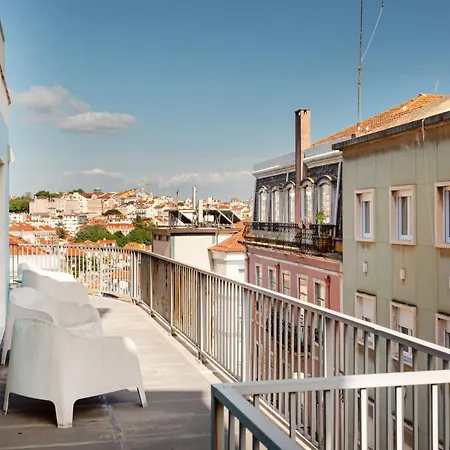 Estrela Skyline Retreat With Terrace 公寓 *
