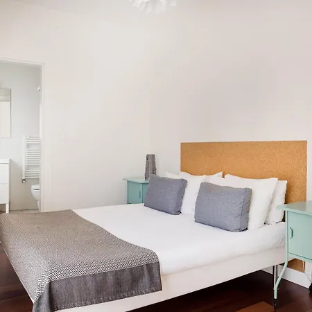 公寓 Estrela Skyline Retreat With Terrace *