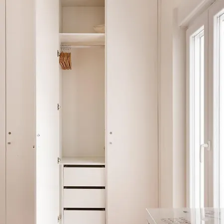 公寓 Estrela Skyline Retreat With Terrace