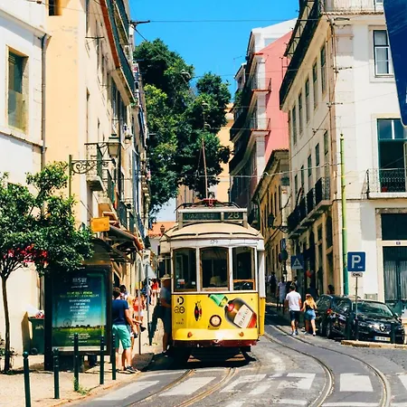 Estrela Skyline Retreat With Terrace * Lisboa